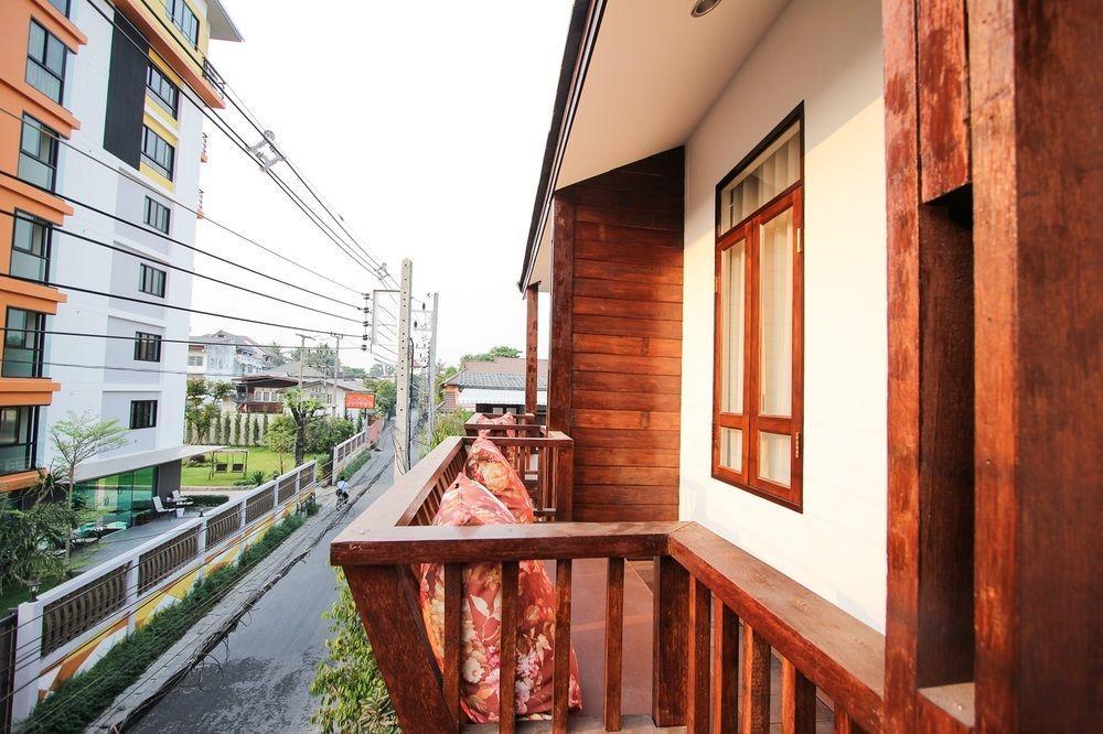 Ratchiangsaen Flora House Chiang Mai Exterior foto